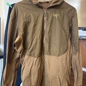 Arc’teryx Delta Hybrid Hoody – Men’s Medium – Excellent Condition